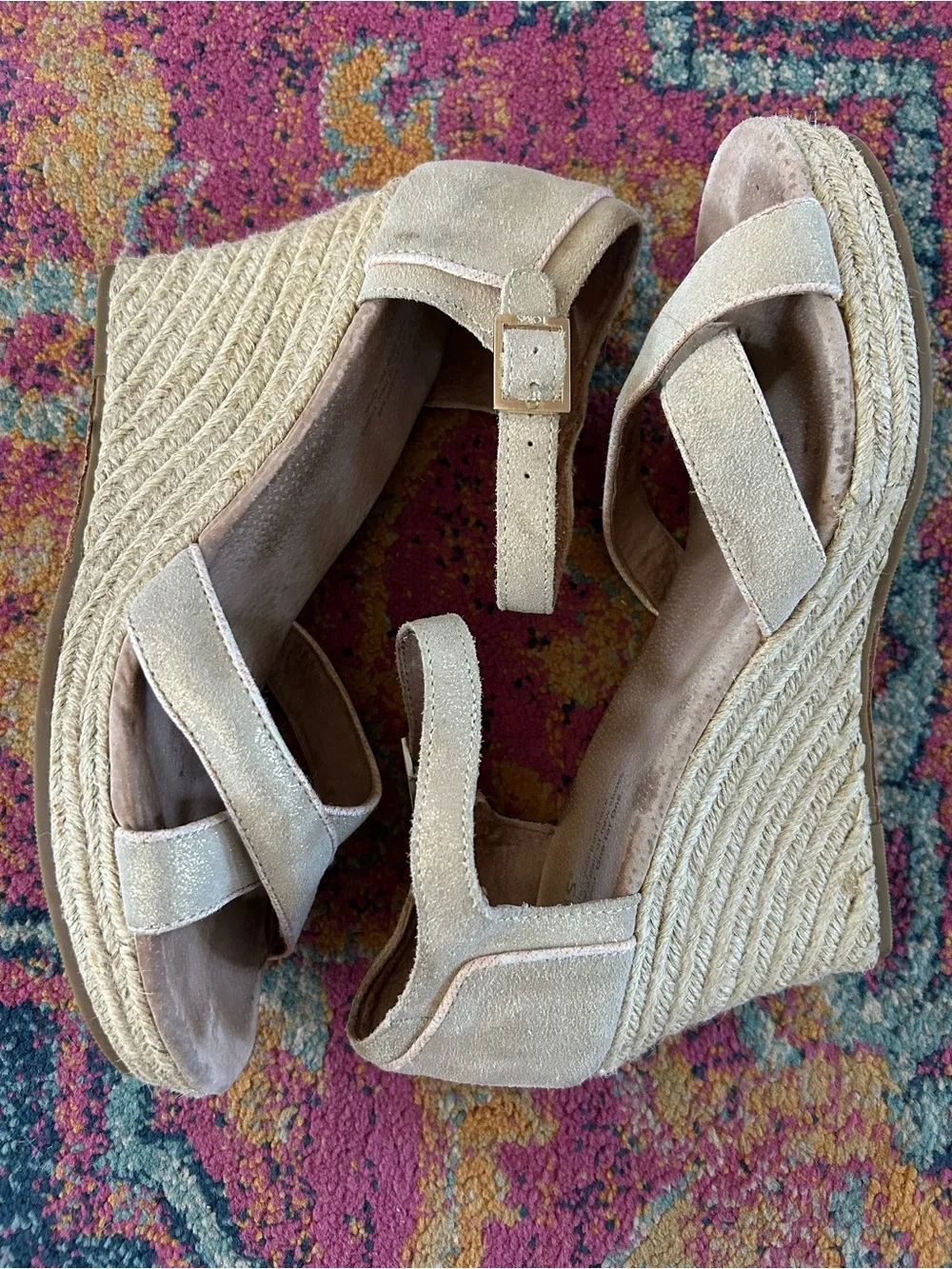 Toms women’s taupe
